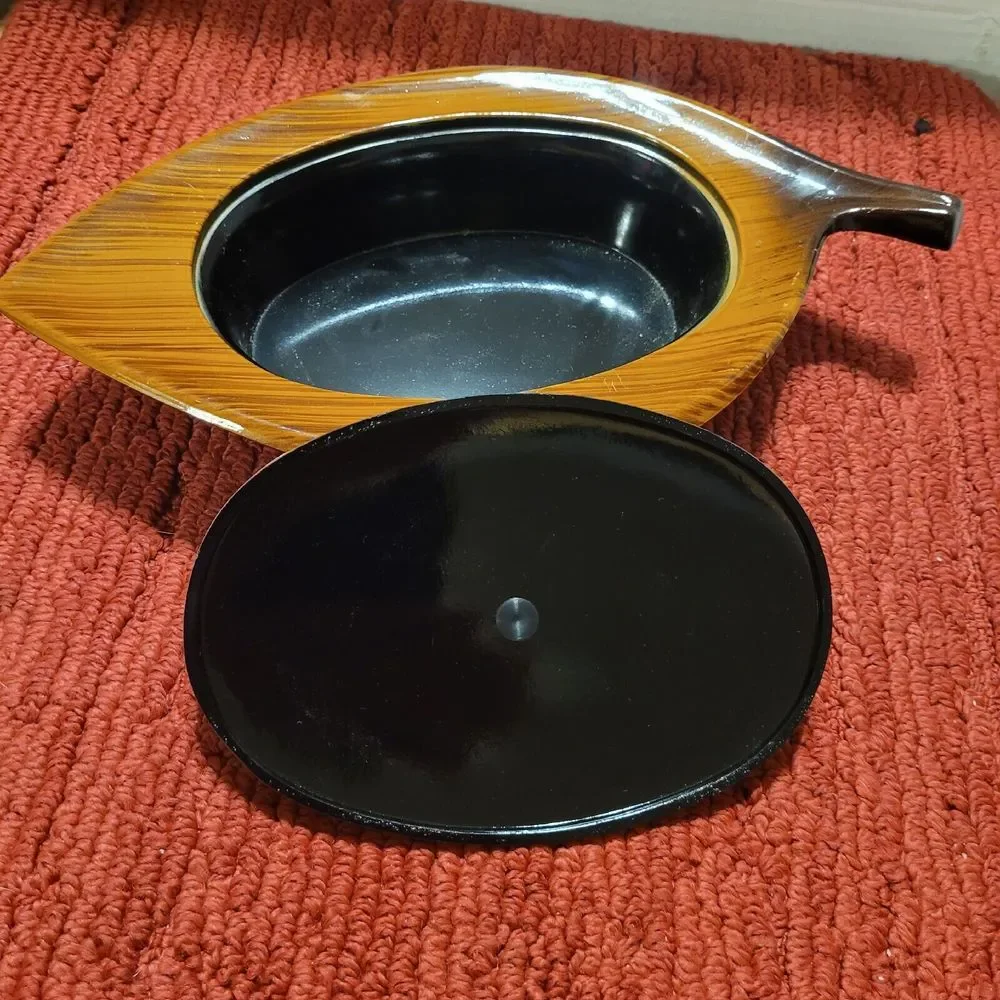 Vintage Westland Serving Dish Lacquered Black/Faux Wood Floral Raised Petals Lid